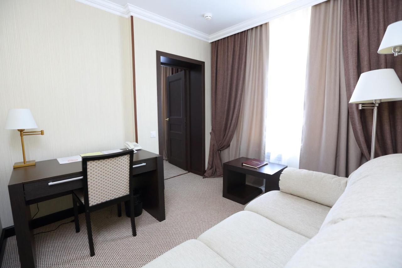 Hotel Home Parq Ekibastuz Esterno foto
